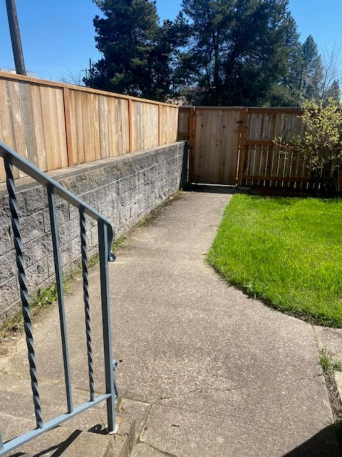 Spacious Lower Level Living All For You! Corvallis Eksteriør billede